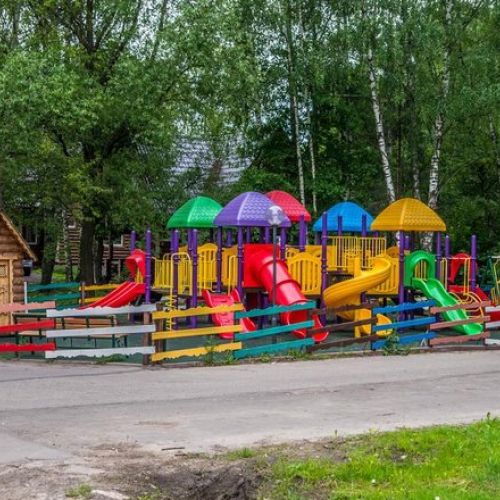 *Сайт компании "Отель Групп" по бронированию "Атлас Парк" отеля